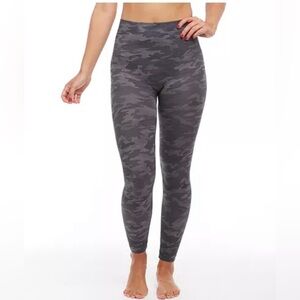 Spanx Look at Me Now Seamless Leggings Heather Gray Camouflage Print Sz XS